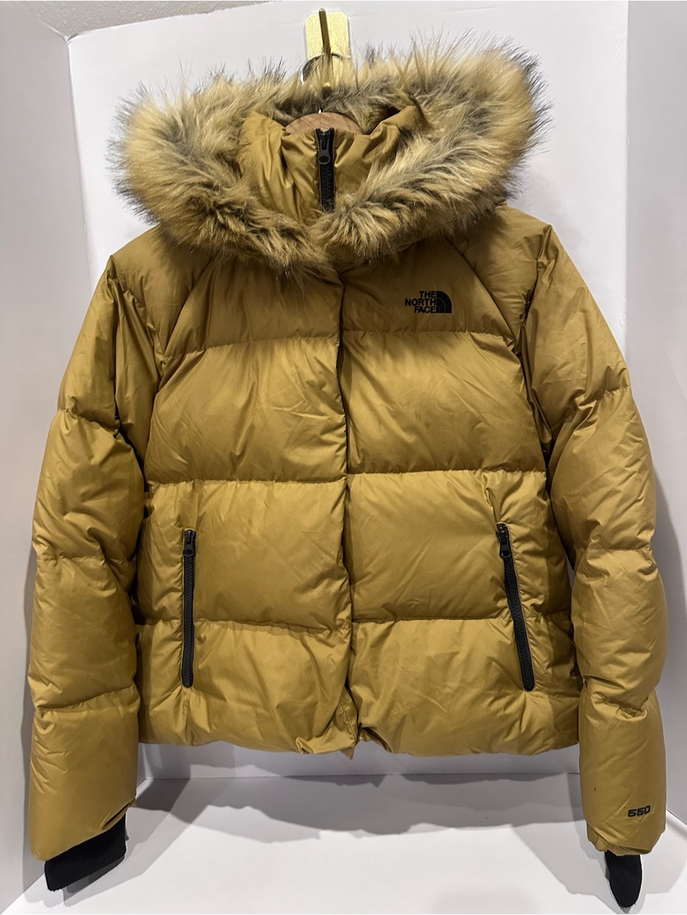 JKT705 - The North Face Gotham 550 Down Puffer Jacket Gold Faux Fur Hood Women’s